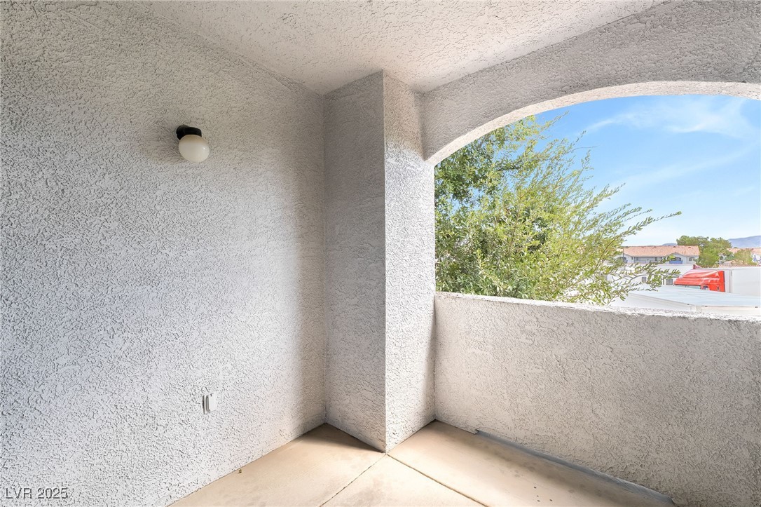 2615 West Gary Avenue 2067