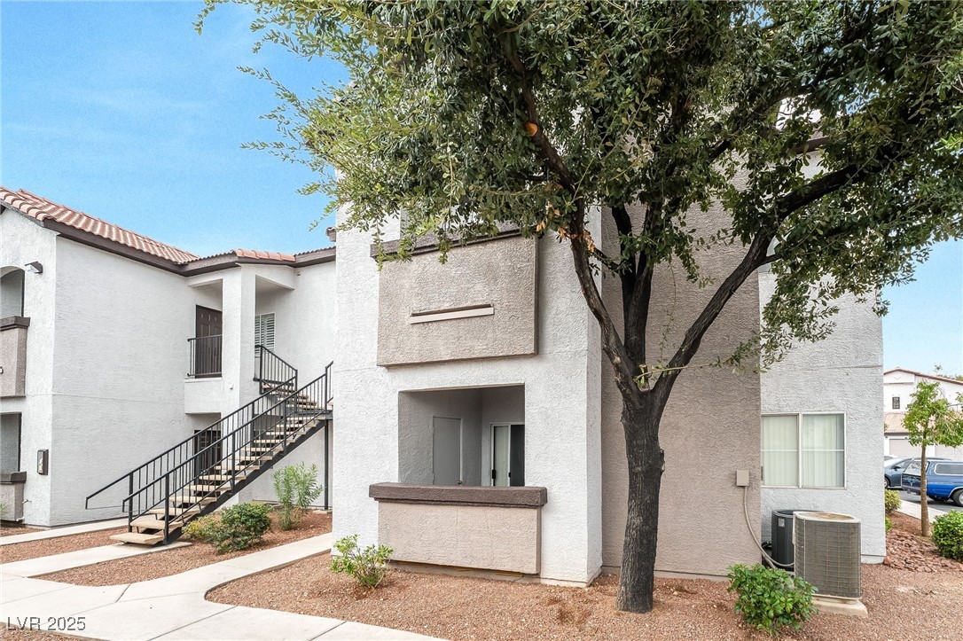 2615 West Gary Avenue 2067