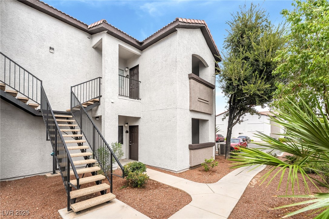 2615 West Gary Avenue 2067