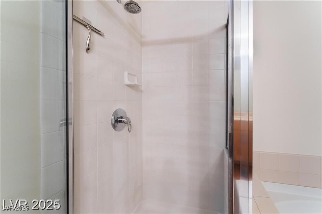 353 East Bonneville Avenue 711