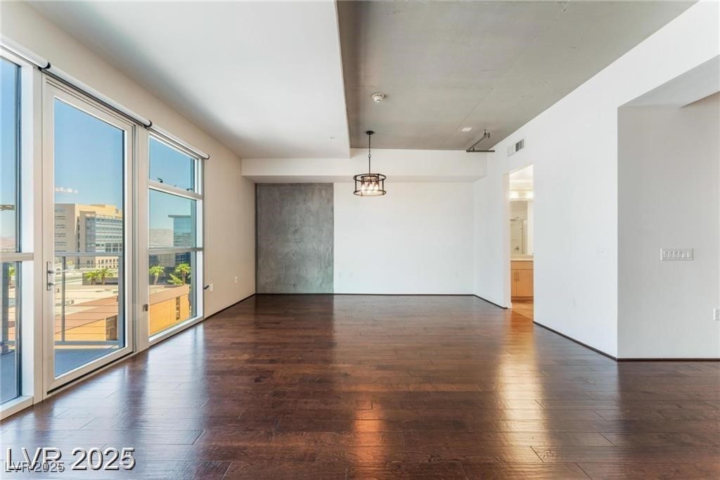 353 East Bonneville Avenue 711