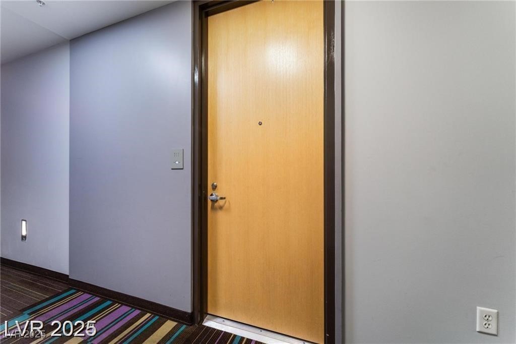 353 East Bonneville Avenue 711