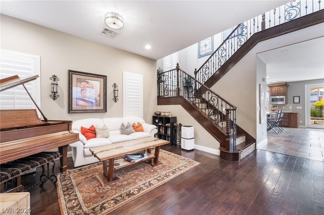 12045 La Palmera Avenue