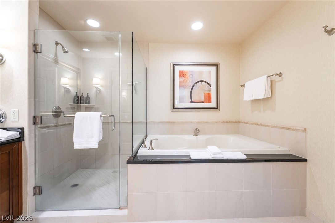 135 East Harmon Avenue 2317