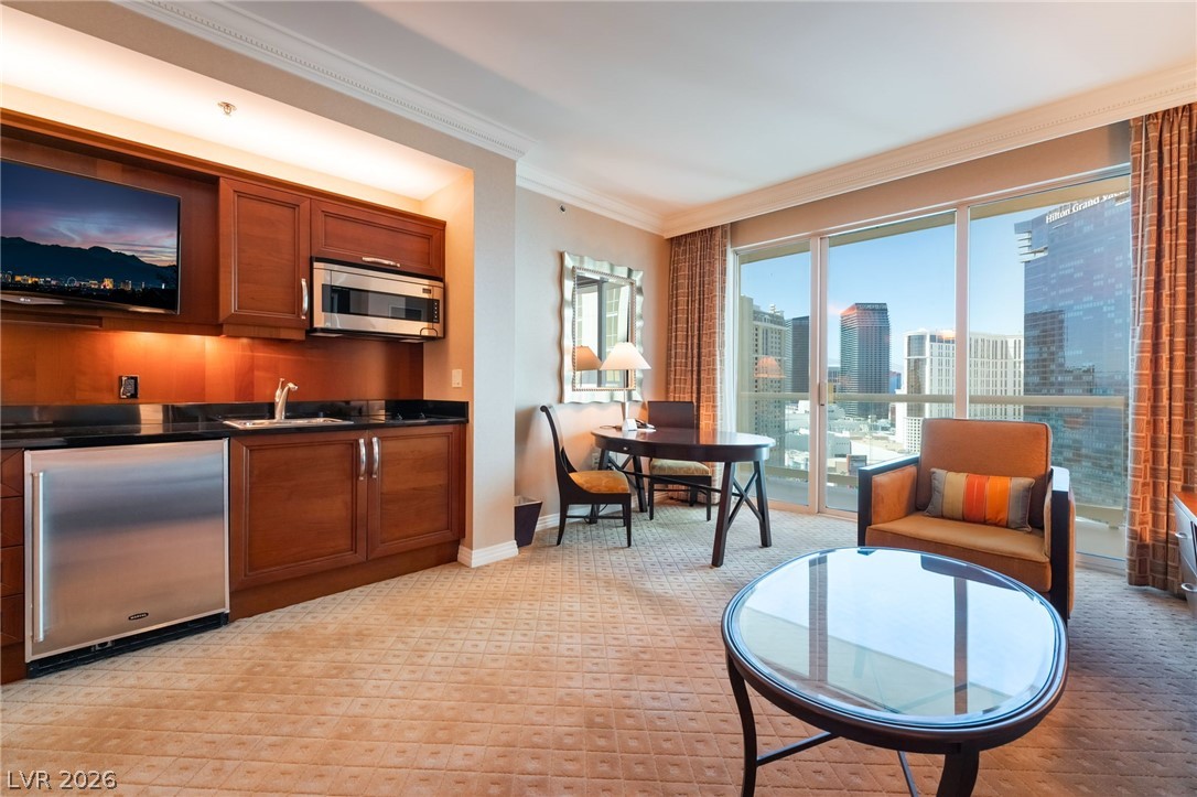 135 East Harmon Avenue 2317