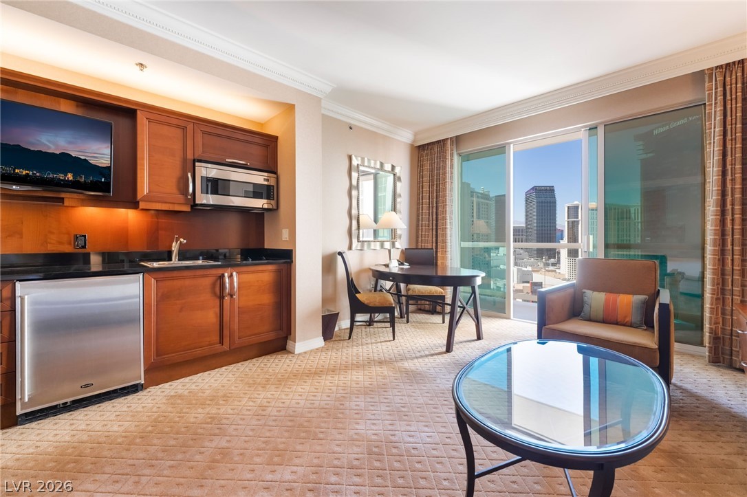 135 East Harmon Avenue 2317