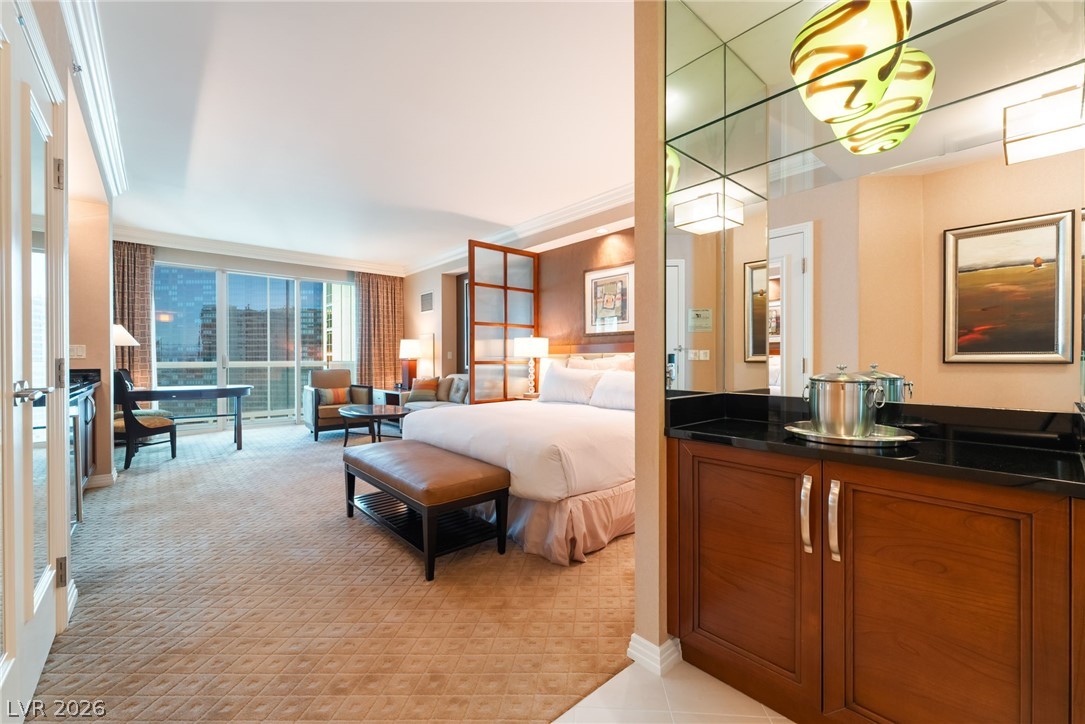 135 East Harmon Avenue 2317