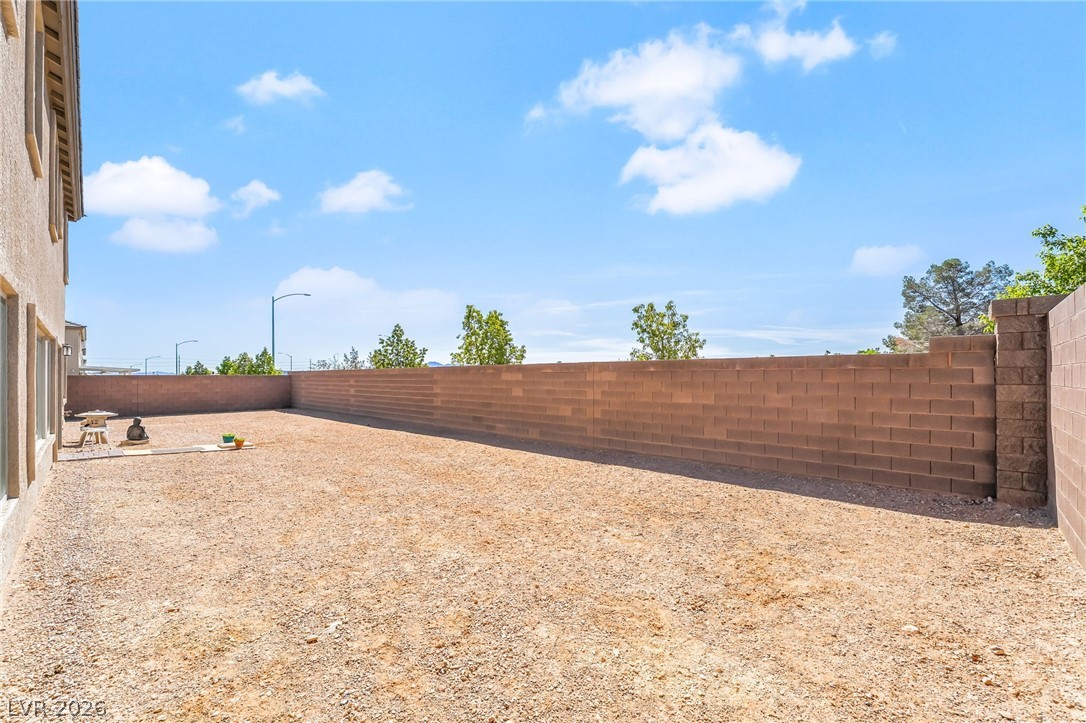 7255 Bold Rock Avenue