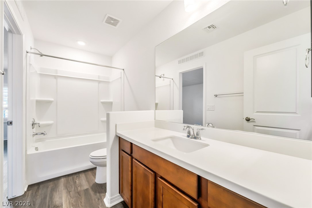 7255 Bold Rock Avenue