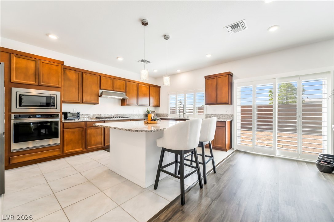 7255 Bold Rock Avenue