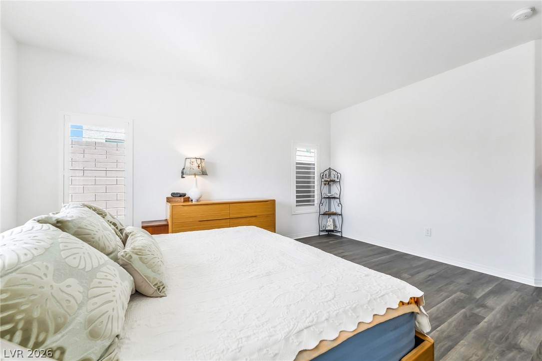 7255 Bold Rock Avenue