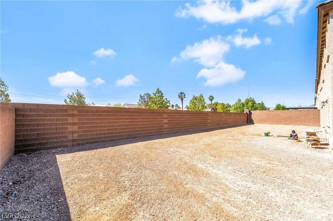 7255 Bold Rock Avenue