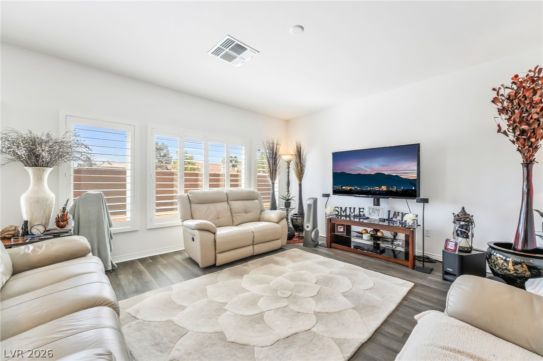 7255 Bold Rock Avenue