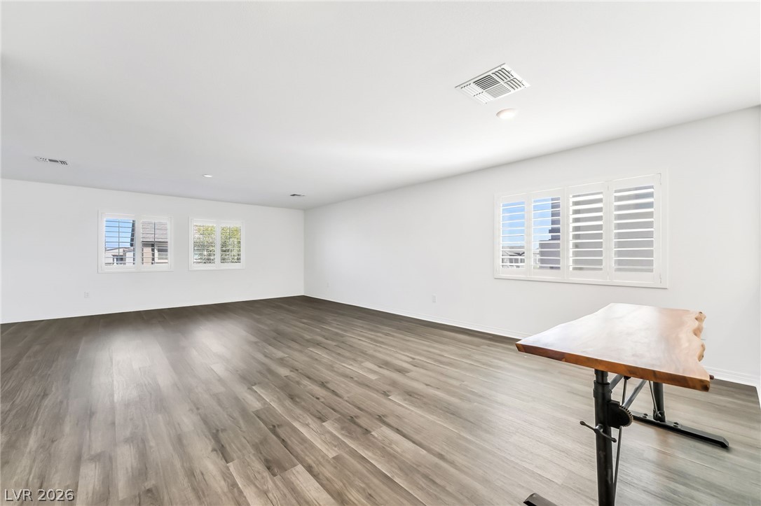 7255 Bold Rock Avenue