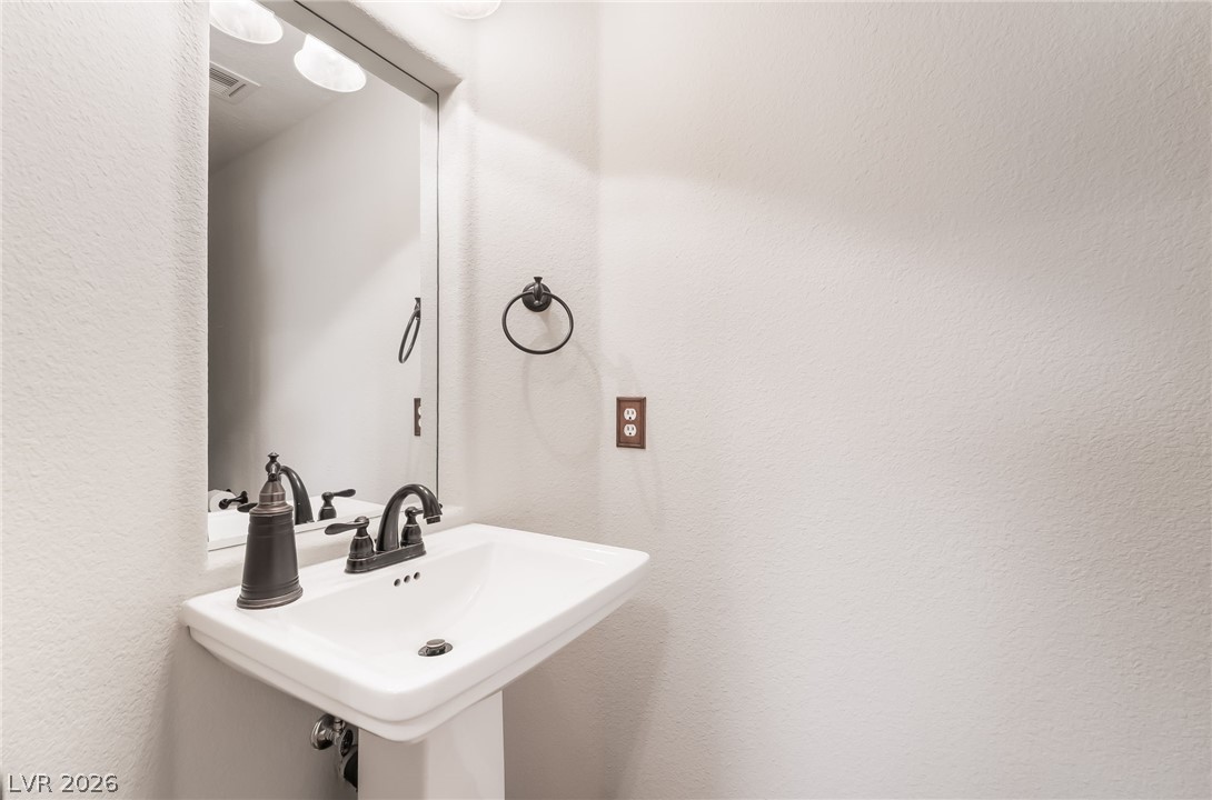 322 Laguna Glen Drive