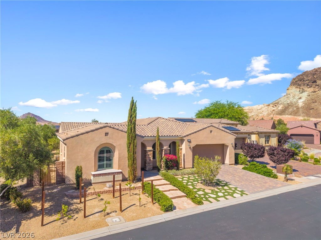 2 Lago Turchino Court