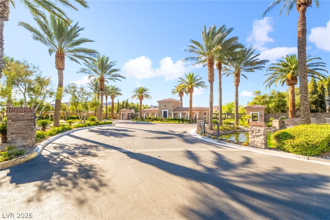 2 Lago Turchino Court