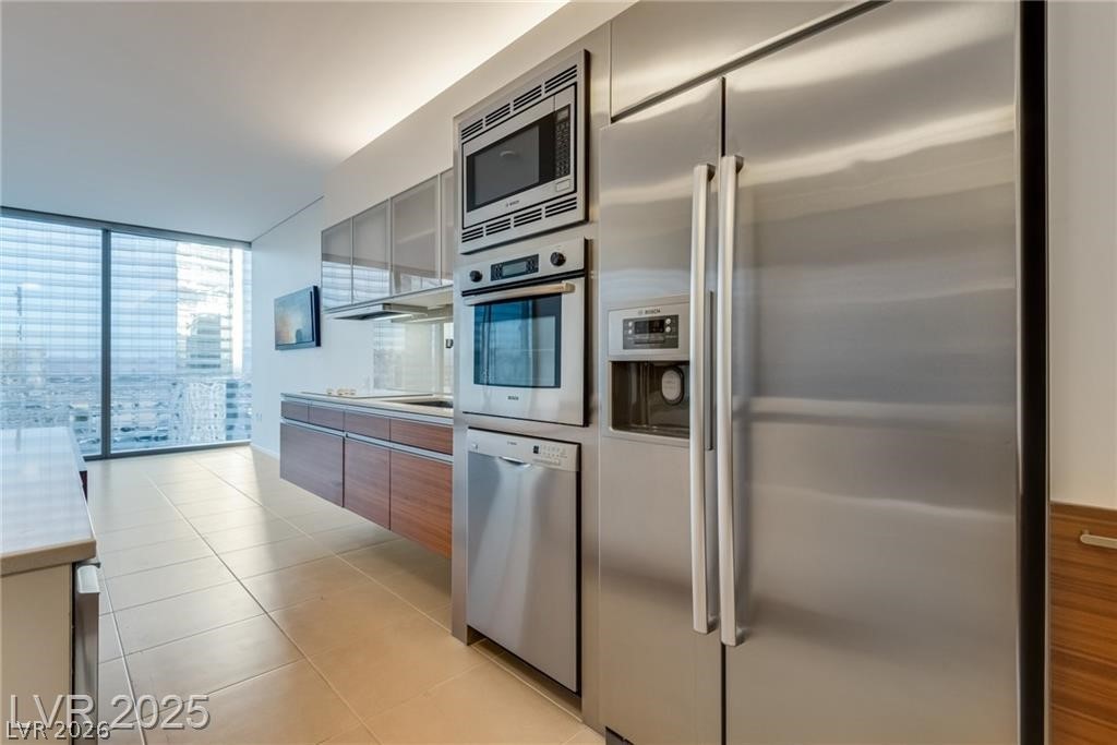 3726 Las Vegas Boulevard 2702