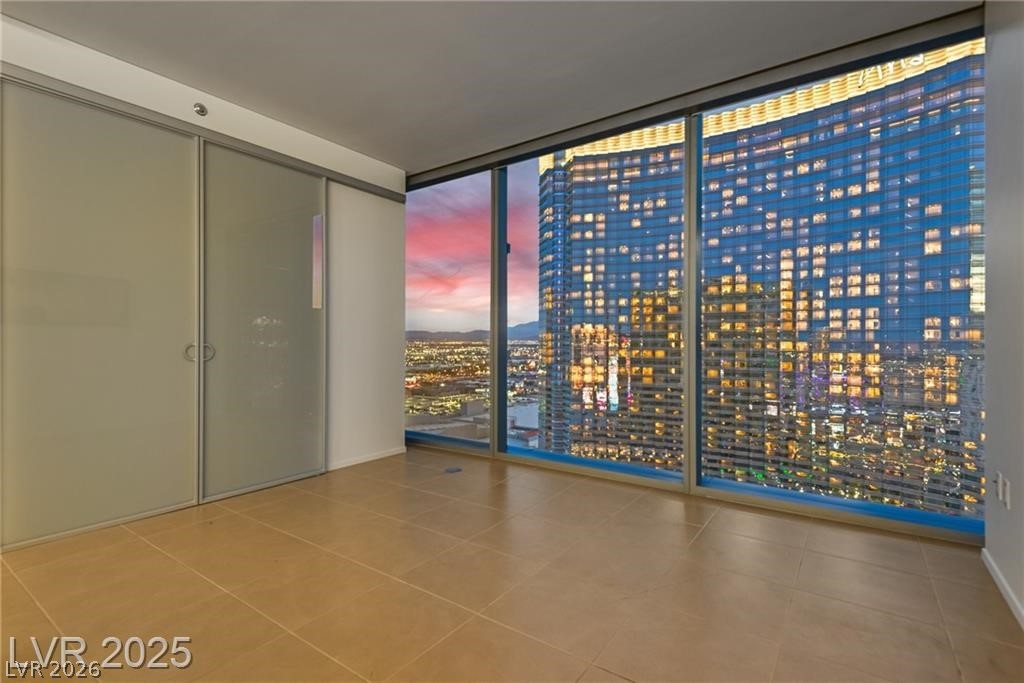 3726 Las Vegas Boulevard 2702