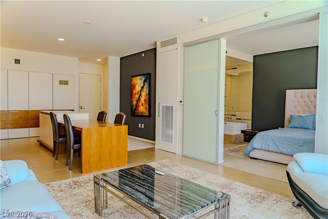 3726 Las Vegas Boulevard 2702