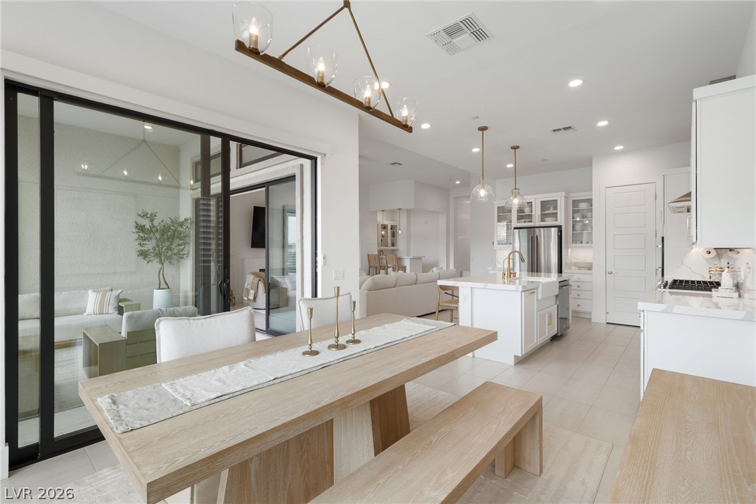 11115 Rolling Vista Drive
