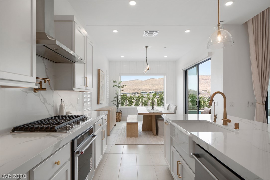 11115 Rolling Vista Drive