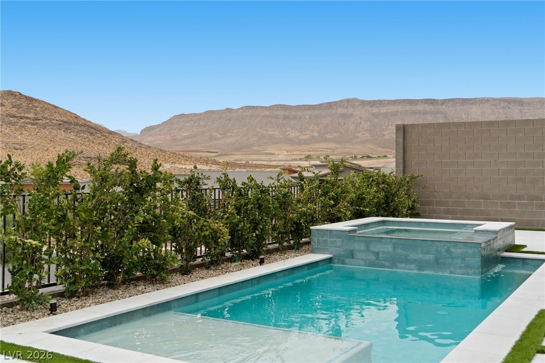 11115 Rolling Vista Drive