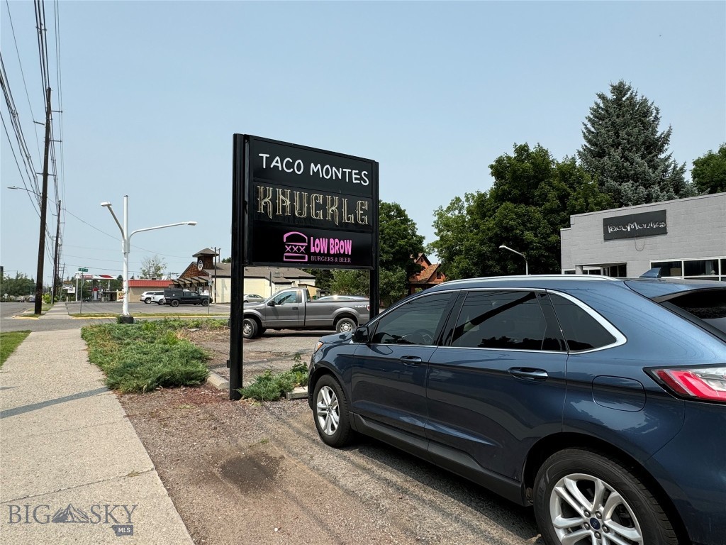 815 W College Street B/C