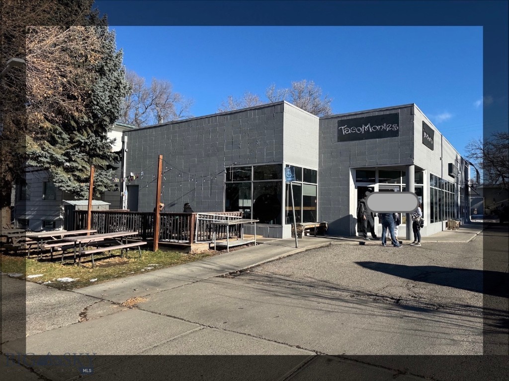815 W College Street A