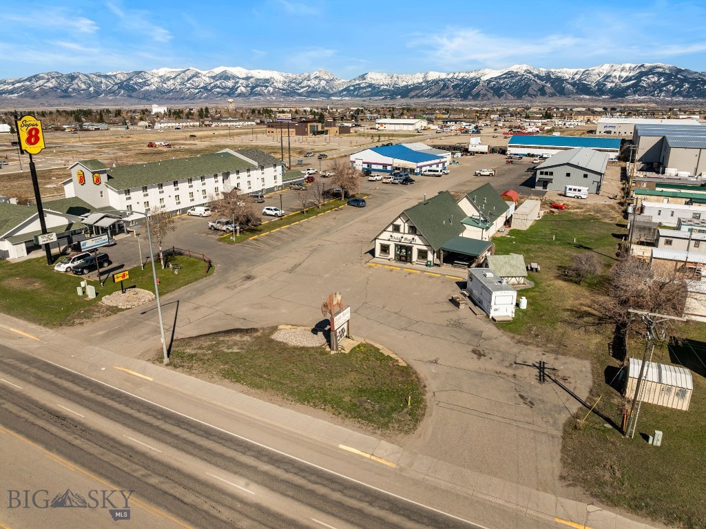 6410 Jackrabbit Lane