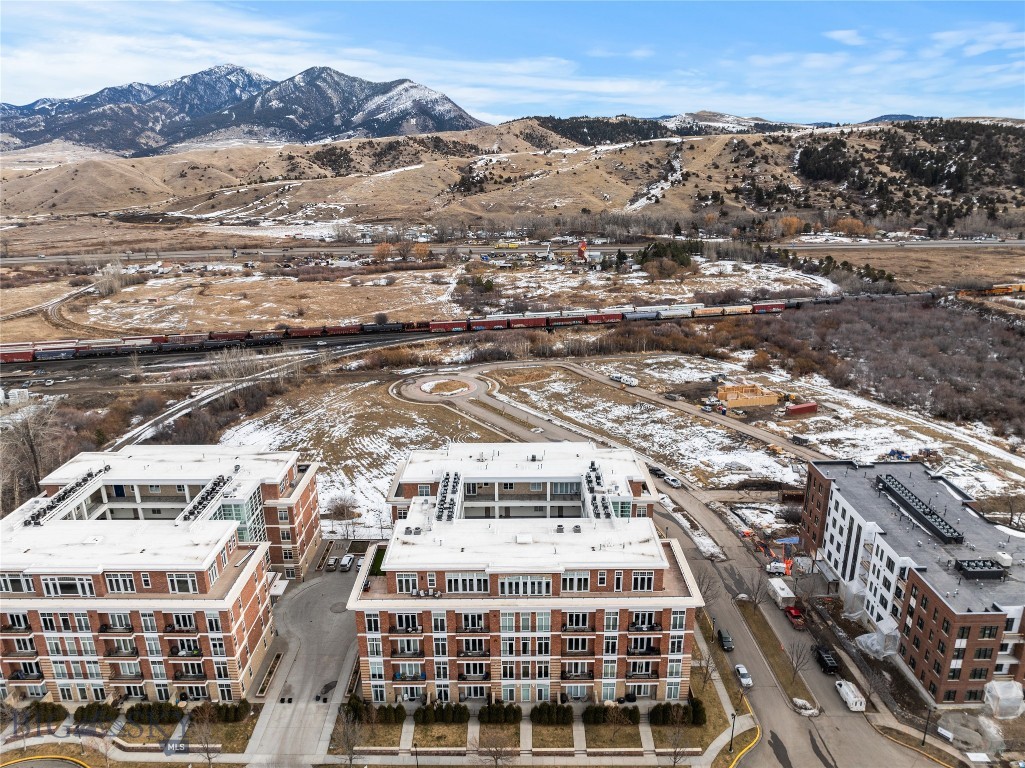 140 Village Crossing Way 2G