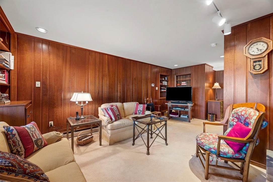2286 Sylvan Drive