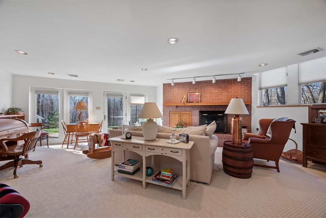 2286 Sylvan Drive