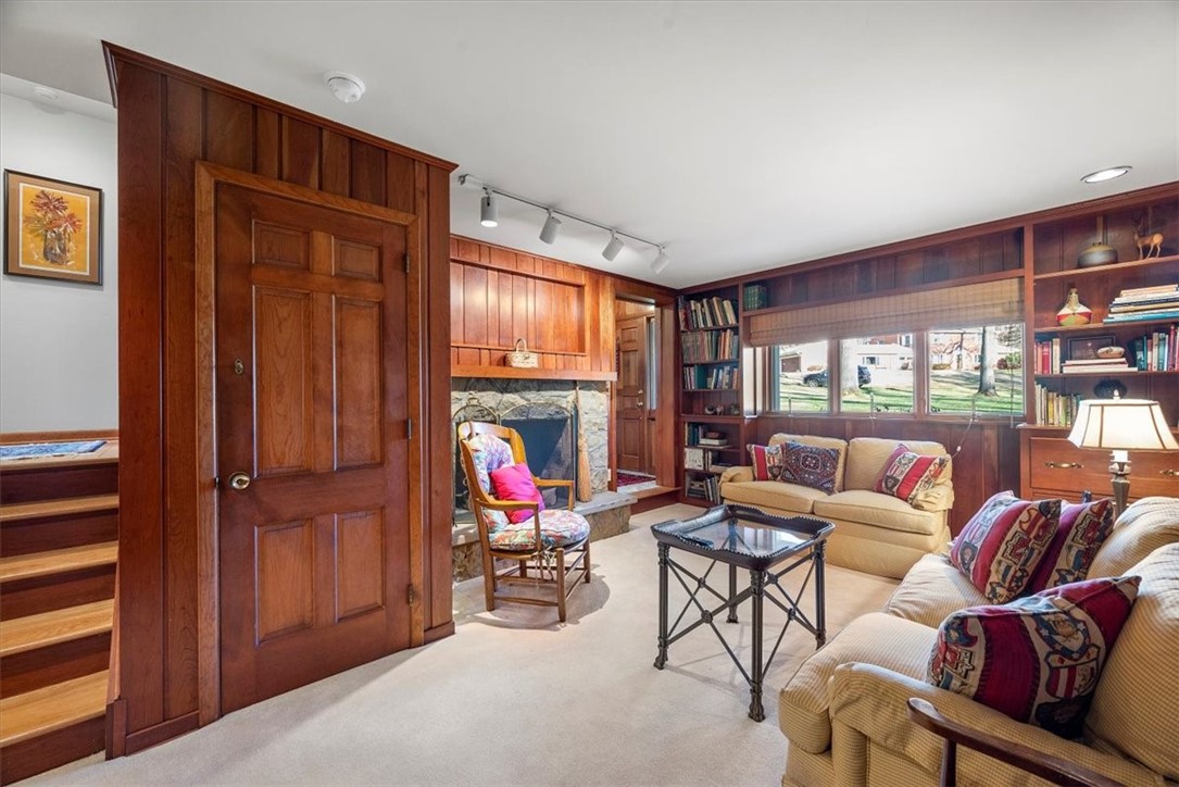 2286 Sylvan Drive