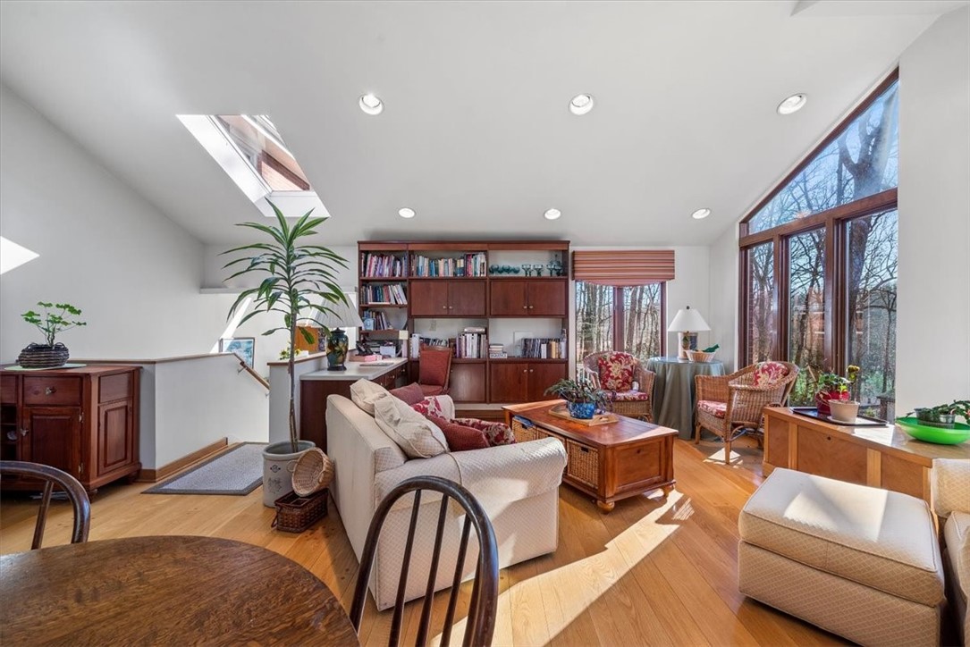 2286 Sylvan Drive