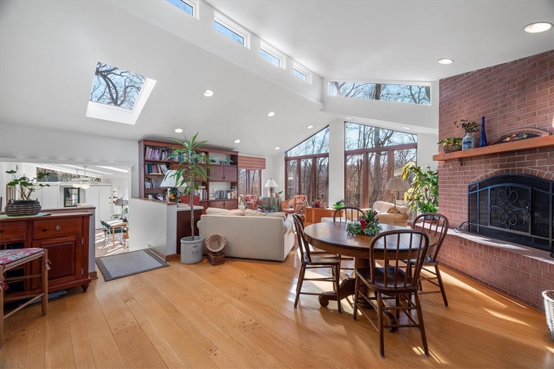 2286 Sylvan Drive
