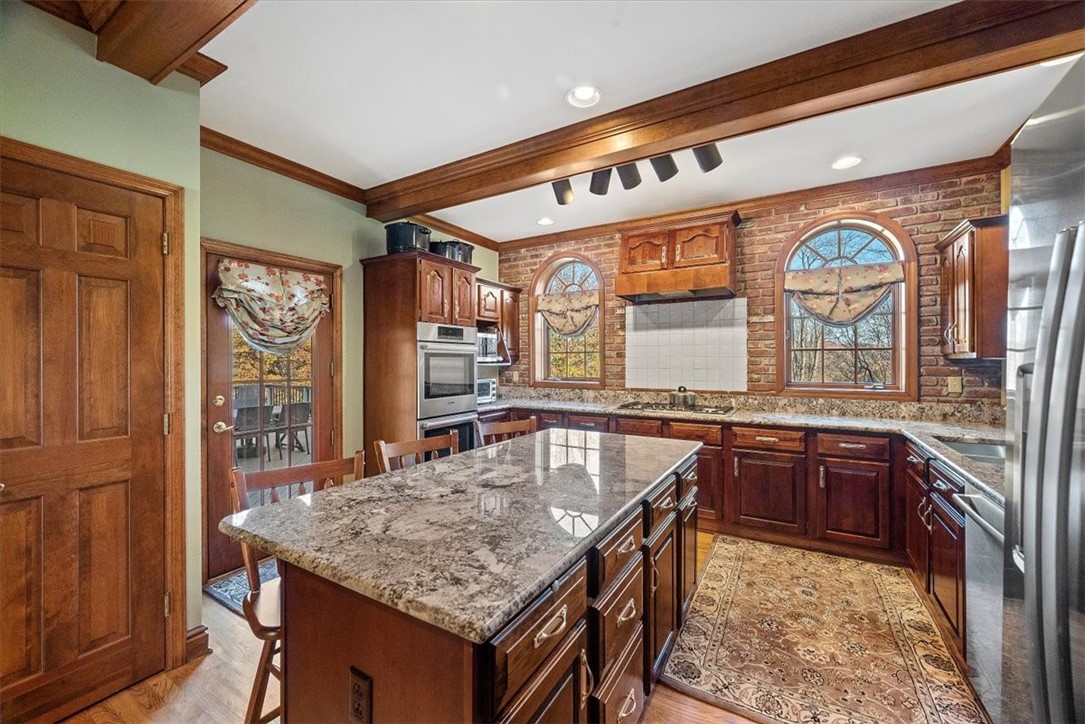 3115 Henrich Farm Ln
