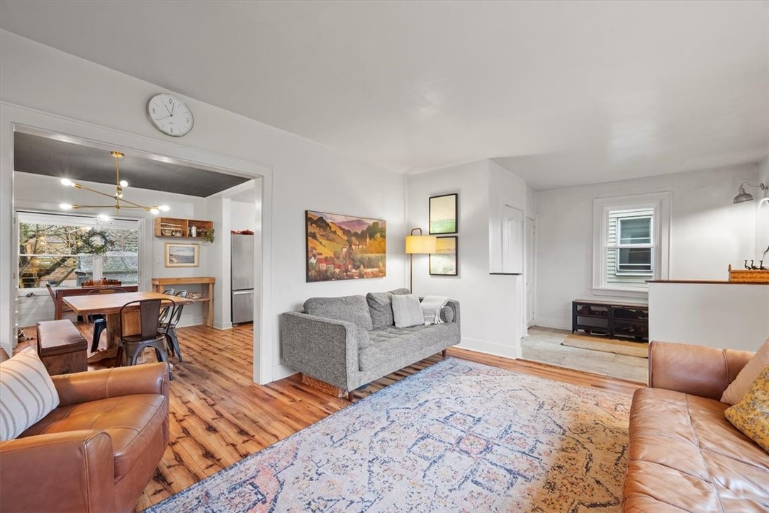 1432 Ridge Ave