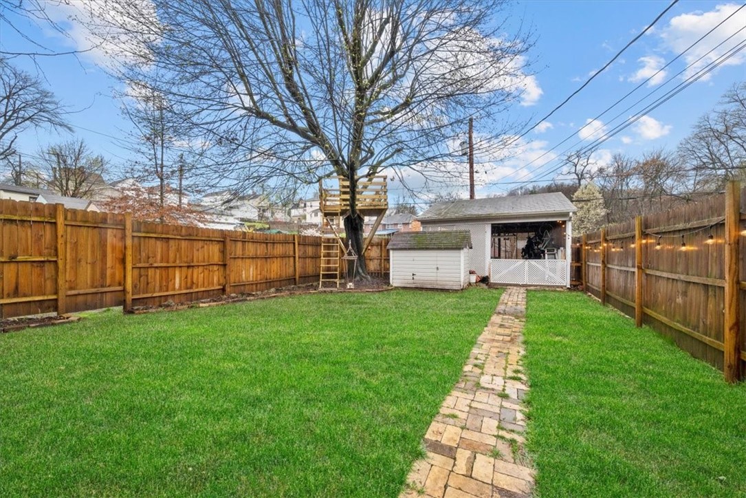 1432 Ridge Ave