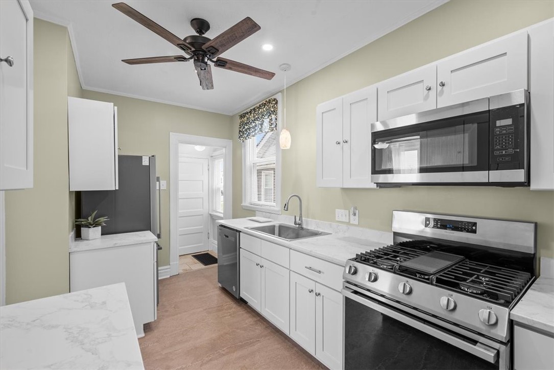 27 E Forest Avenue