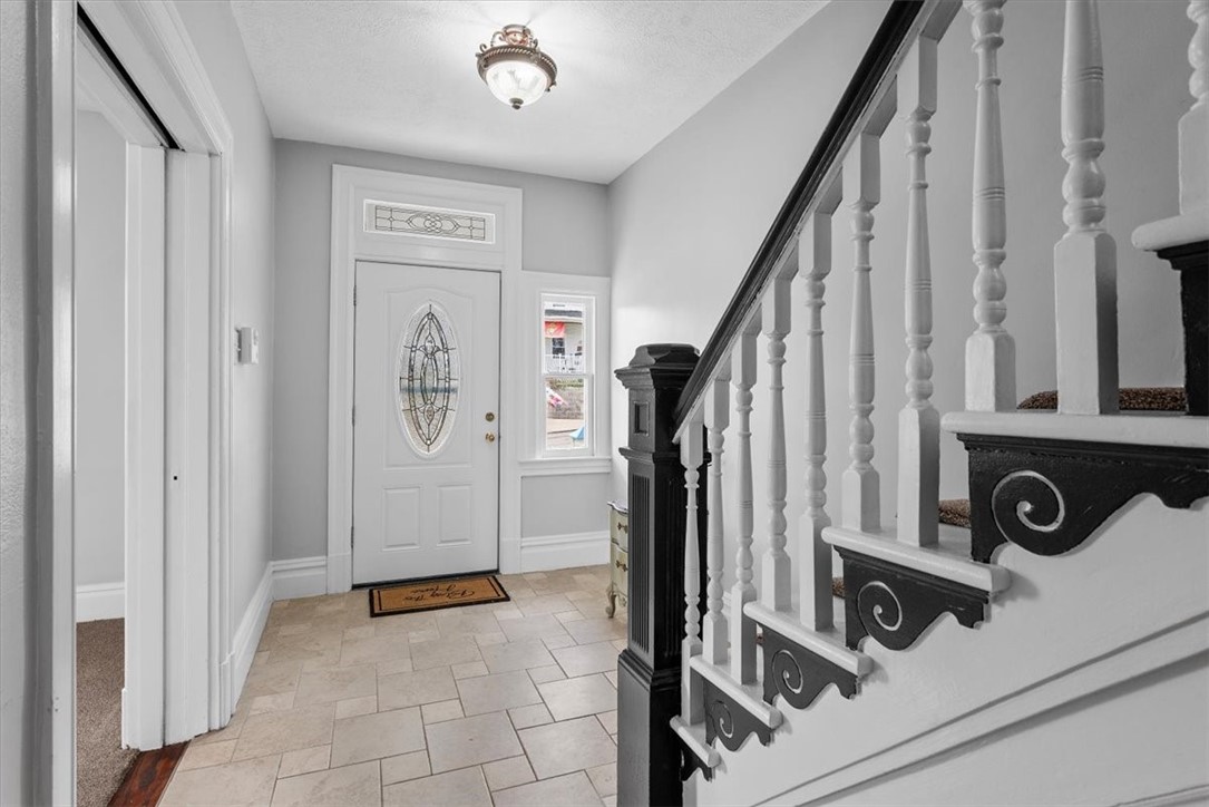 27 E Forest Avenue