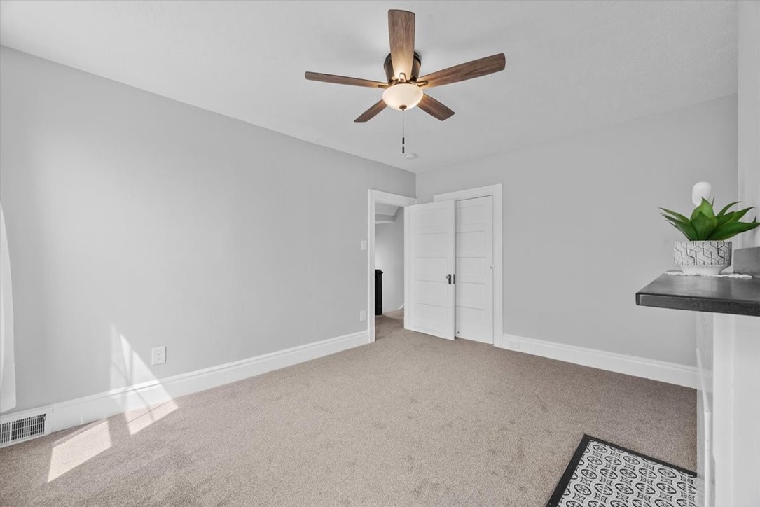27 E Forest Avenue