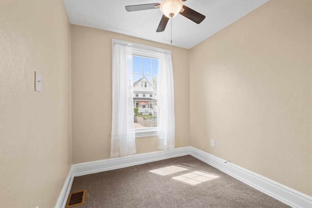 27 E Forest Avenue