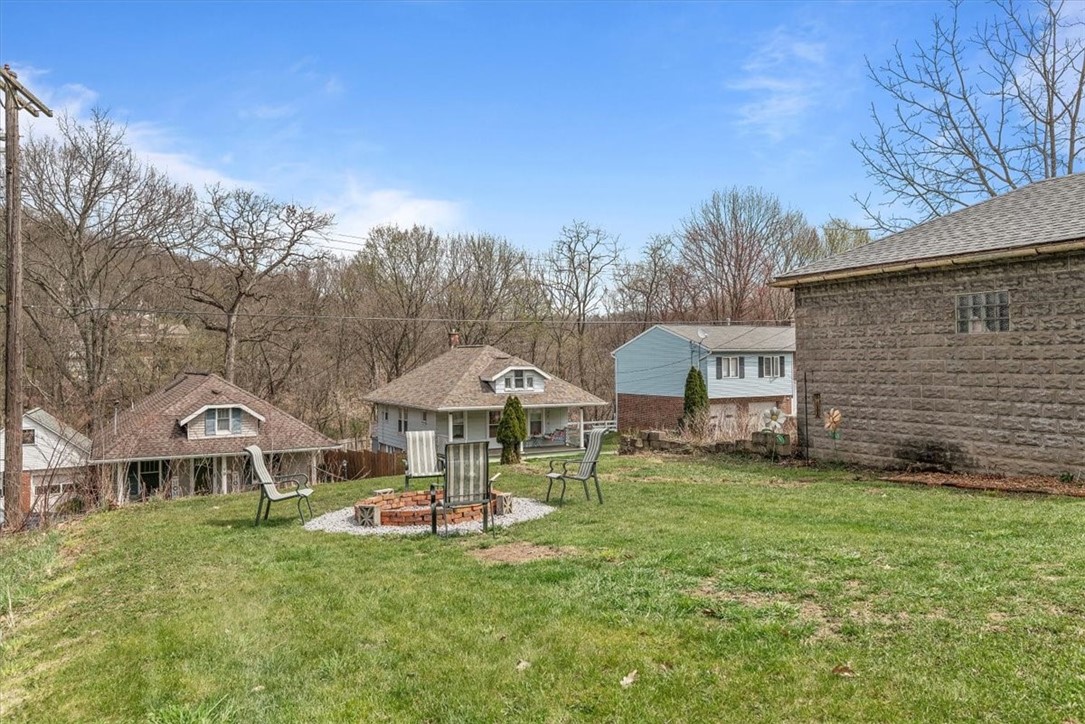 27 E Forest Avenue