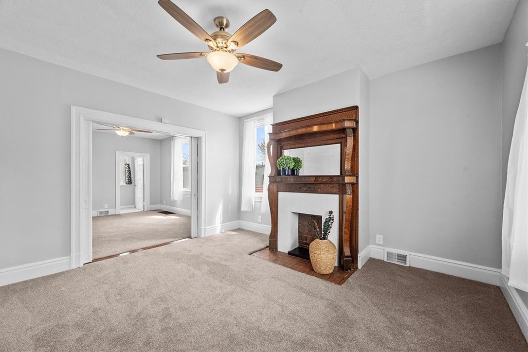 27 E Forest Avenue