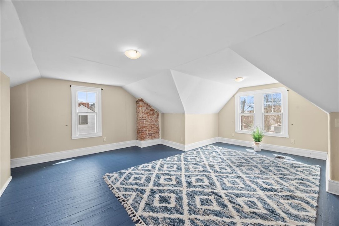 27 E Forest Avenue