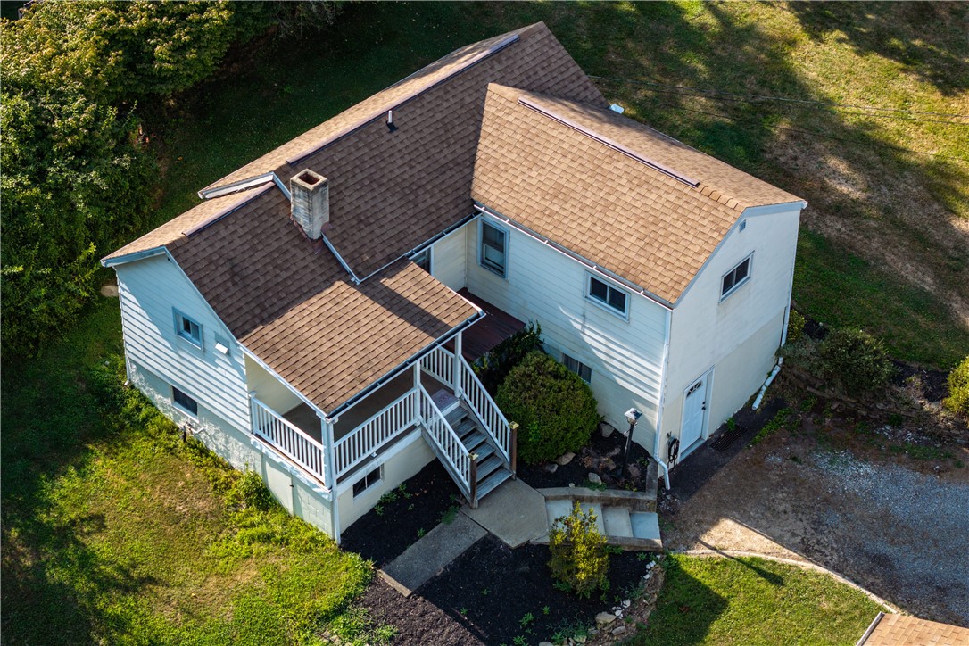 1075 Warrendale Bayne Rd
