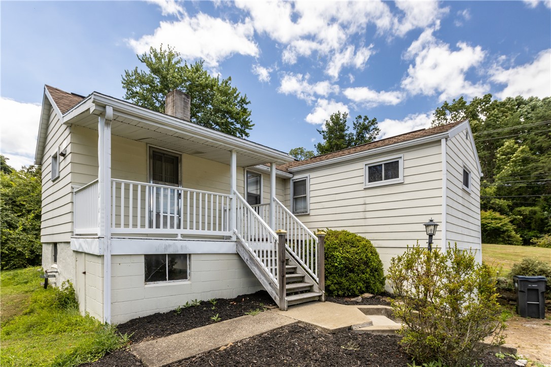 1075 Warrendale Bayne Rd