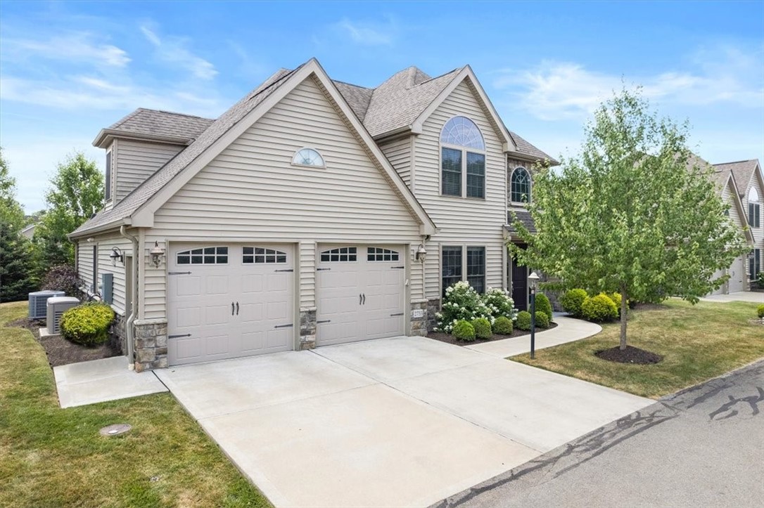 2733 Flat Stone Ct