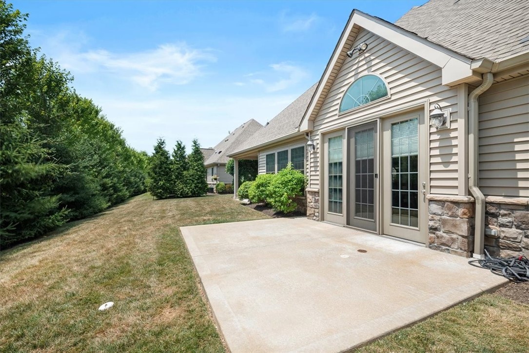 2733 Flat Stone Ct